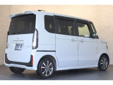 このお車はホンダ純正光脱臭・抗菌加工を納車前に致します。光触媒消臭は光触媒と銀イオンにより消臭とウイルス除菌や抗菌効果のダブル効果で車内を快適に保ちます。