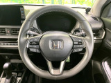 【純正革巻きステアリング】上質な革を使用することで、手にしっかり馴染みとても運転しやすいハンドルです♪