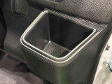 運転席にはドリンクホルダーが付いています