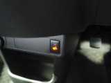 運転席シートヒーターのスイッチです。