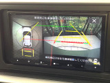 【パノラミックビューモニター】専用のカメラにより、上から見下ろしたような視点で360度クルマの周囲を確認することができます☆死角部分も確認しやすく、狭い場所での切り返しや駐車もスムーズに行えます。