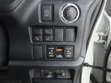 両側電動のスライドドアで楽々スムース!運転席からも開閉の操作もできます♪キーのスイッチひとつで自動開閉できる便利な機能もついてます♪
