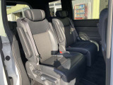 車内広々としており天井も高いので快適にお過ごしいただけます!