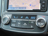 オートエアコンで車内はいつでも快適です♪