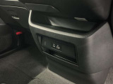 便利なUSB電源ソケットなど電源供給はバッチリです。