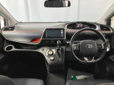 メーターやシフト、スイッチ位置など運転席まわりの配置はしっくりいきたいものですね!まずは座ってチェックしてみて下さい♪