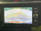 【バックカメラ】駐車時に後方がリアルタイム映像で確認できます。大型商業施設や立体駐車場での駐車時や、夜間のバック時に大活躍!運転スキルに関わらず、今や必須となった装備のひとつです!