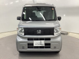 ヘッドライトで、個性も光る 、長く乗っていたい車です。
