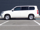 オリックス認定中古車は厳選した上質な車輌のみをお届け致します。全車にプロの職人による徹底した内外装の清掃、磨き上げ処理を施しております。