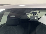 トヨタセーフティセンス装着車!追突事故などへの予防安全のための装備で、被害軽減をサポート!ブラインドスポットモニター(BSM)、リヤクロストラフィックアラート(RCTA)付!前後カメラのドラレコ付!