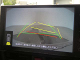 バックガイドモニターで、後方を確認しながら安心して駐車することができます。運転初心者も熟練者も必須の機能ですよ!