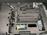 パンク修理剤とエアーコンプレッサーと車載工具も完備!!