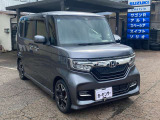 展示車両の中にはアフター保証対象車両を数多く取り揃えており、一年間から三年間(別途)まで走行距離無制限の保証を全国どこのディーラーでも保証を受けられます。