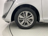 機敏さを引き立てる純正アルミ 185/60 R15 装着!