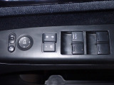 全てのドアガラスを運転席での操作が可能!窓を開けて走るドライブも気持ちがいいですよね!!♪