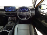 視界良好、操作しやすい運転席です。