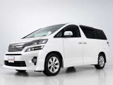 プライバシーガラス装着車両ですので、ご安心くださいませ!