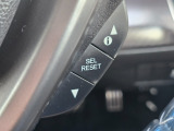 必要な車両情報を手元で確認できる便利なインフォメーションスイッチです。