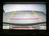 バックモニター付き。 車両後方の映像が画面に表示されるので、車庫入れが苦手な人も安心です。ただし、目視確認もお忘れなくお願いいたします。