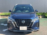 スタイリッシュなフロントフェイスになります。