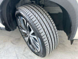 ★タイヤサイズは215/50R18★