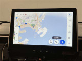 ディスプレイオーディオやカーナビは、現代のドライブにおいて欠かせない装備のひとつです。初めての場所でも迷いにくく、快適なルート案内で運転をサポートします。移動中のエンターテインメント性も高まります。
