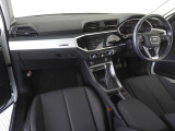 Audiのインテリアはエクステリア同様、優れたデザイン性とクオリティ、そして機能性を兼ね備えております。