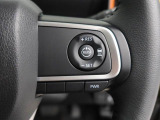 【全車速追従機能付アダプティブクルーズコントロール】走行中に先行車の様子を検知しながら、設定した車速の範囲内で先行車との距離のキープを支援。疲れにくく、長距離運転中の渋滞なども快適に運転できます。