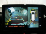 バックガイドモニターで、後方を確認しながら安心して駐車することができます。運転初心者も熟練者も必須の機能ですよ!