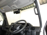 見通しのよいすっきりとした視界で、誰でも運転しやすいです。運転のしやすさは疲れにくさにも繋がりますよ♪