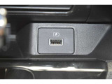 当店は全車『ロングラン保証』付!(1年間、距離無制限 HV車はHV保証付) 別途延長保証もご用意しております♪ ぜひ現車を確認にご来店ください