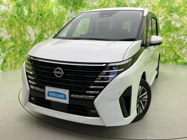 セレナ 1.4 e-4ORCE ハイウェイスターV 4WD