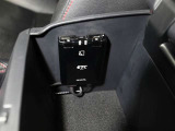 ETC車載器が搭載されているので、高速道路の乗り降りもノンストップで通過できます♪