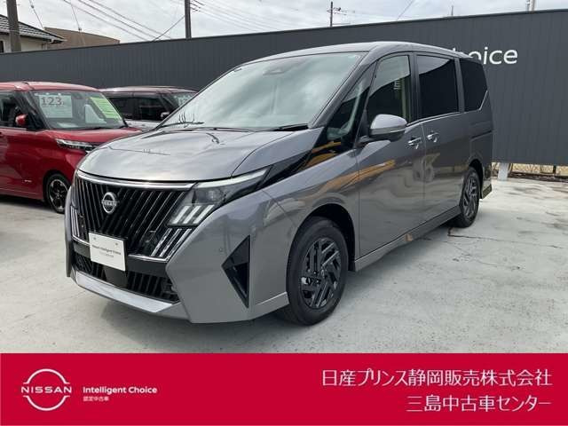 セレナ 1.4 e-4ORCE ハイウェイスターV 4WD