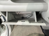 自社商品化センターにて内外装のクリーニングを実施しております!