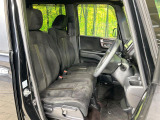 運転席シート廻りは使用感も少なく、良好な状態となっています。丁寧に使われていたことがよくわかりますね。