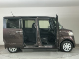 車が大好きなスタッフが心をこめて接客いたします。お客様一人一人のお車に対する思いや気持ちをうかがい、充実した時間が過ごせるよう努めます。