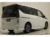 低価格で良質なお車を全社総台3,000在庫からお選びいただけます。営業時間 10:00〜19:00