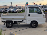 中古車の基本保証(期間は1年間・走行距離は無制限)のホット保証がついております。安心してご購入ください。※中古車保証は車両価格￥400.000-以上からになります。