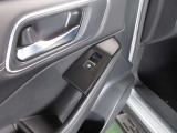 助手席パワーウインドスイッチです。