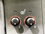 【シートヒーター】寒い日に重宝するシートヒーター!エアコンより早く温まってくれるので寒がりの人も安心ですね♪エアコンの温風は乾燥するから苦手、という方にもをおすすめです。