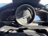 必要な情報が一目で分かり、スマートな運転をサポートします。Clear information supports your smart driving life.