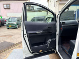 ご納車の前に弊社提携の認証工場、指定工場にて法定点検を実施いたします♪ご納車まで代車の無料のお貸し出しもございます♪