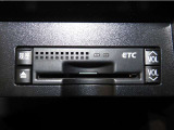 ナビ連動のETCを装備しております。