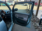運転席側ドアトリムもご覧の状態です!!