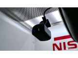 日産純正ドライブレコーダーを装備しております!運転中の録画を行ってくれますので、万が一のときに役に立ってくれますよ!