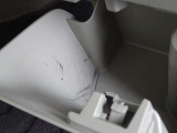 小物入れ内に使用に伴う汚れがあります。