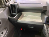 納車前にはプロのメカニックが、各部の点検を行います。ディーラーにしか出来ない品質、そしてサービスできっと満足していただけると思います!