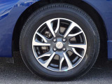【タイヤ】 【純正15インチアルミホイール】《185/65R15》専用のアルミなのでお車のイメージぴったりですね!