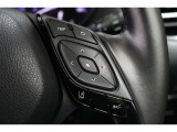 マルチインフォメーションディスプレイの操作スイッチがハンドル部にあります!みたい情報をすぐに確認できます。
